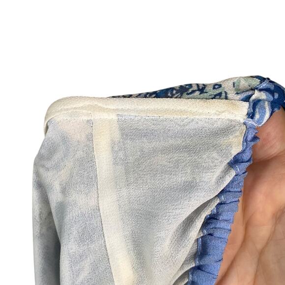 Joie Taj Delft Blue Floral Border Print Silk Flutter Sleeve Peasant Blouse SZ M - Picture 13 of 13